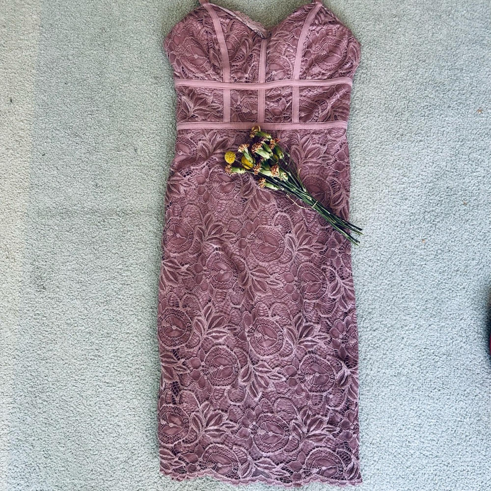 B. Darlin Elegant Lace Strapless Dress in Mauve